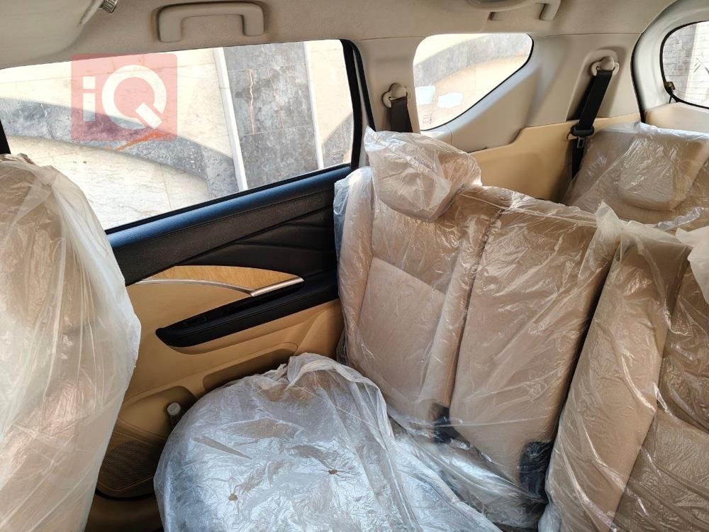 ميتسوبيشي اكسباندر